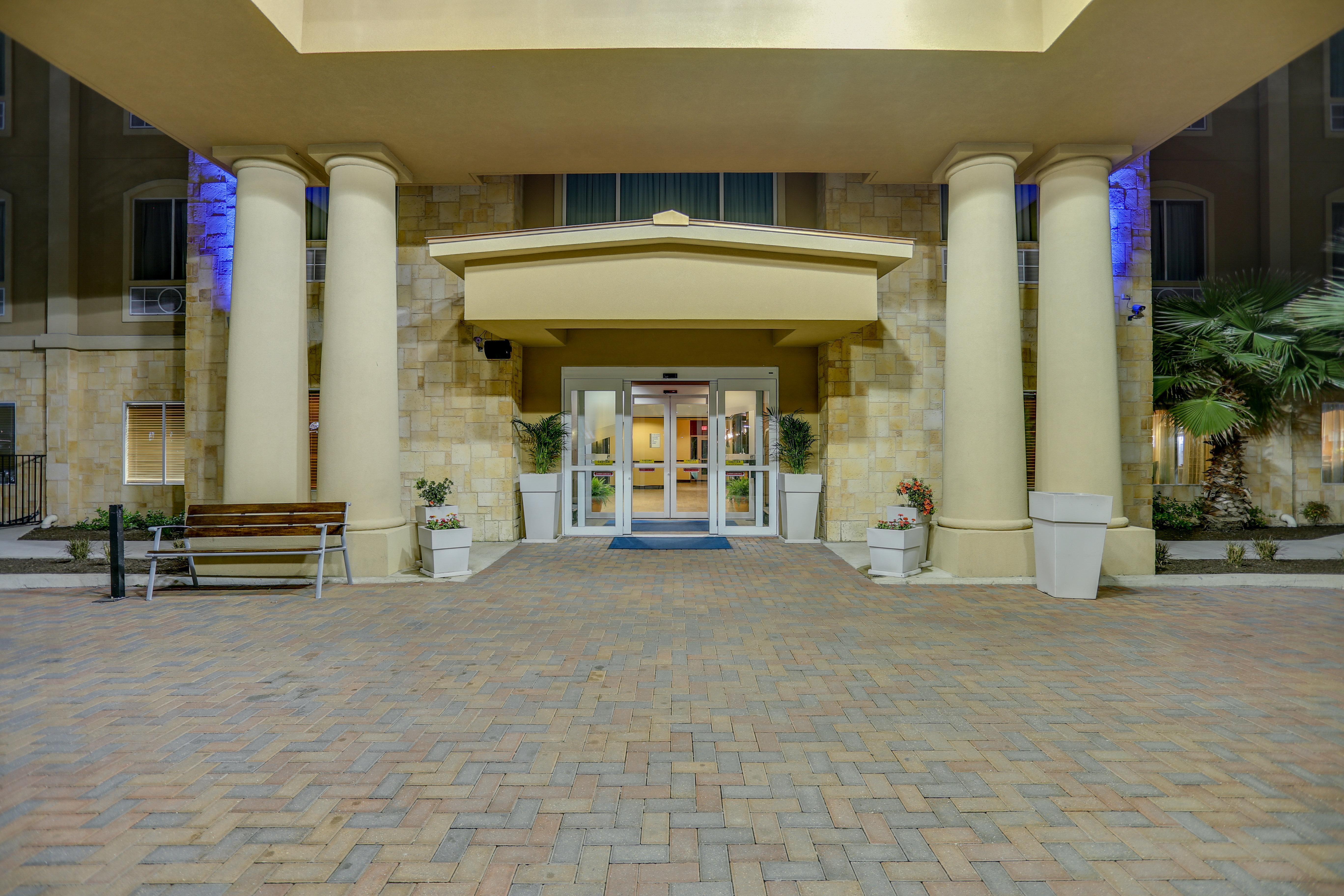 Holiday Inn Express Hotel & Suites Huntsville By Ihg Dış mekan fotoğraf