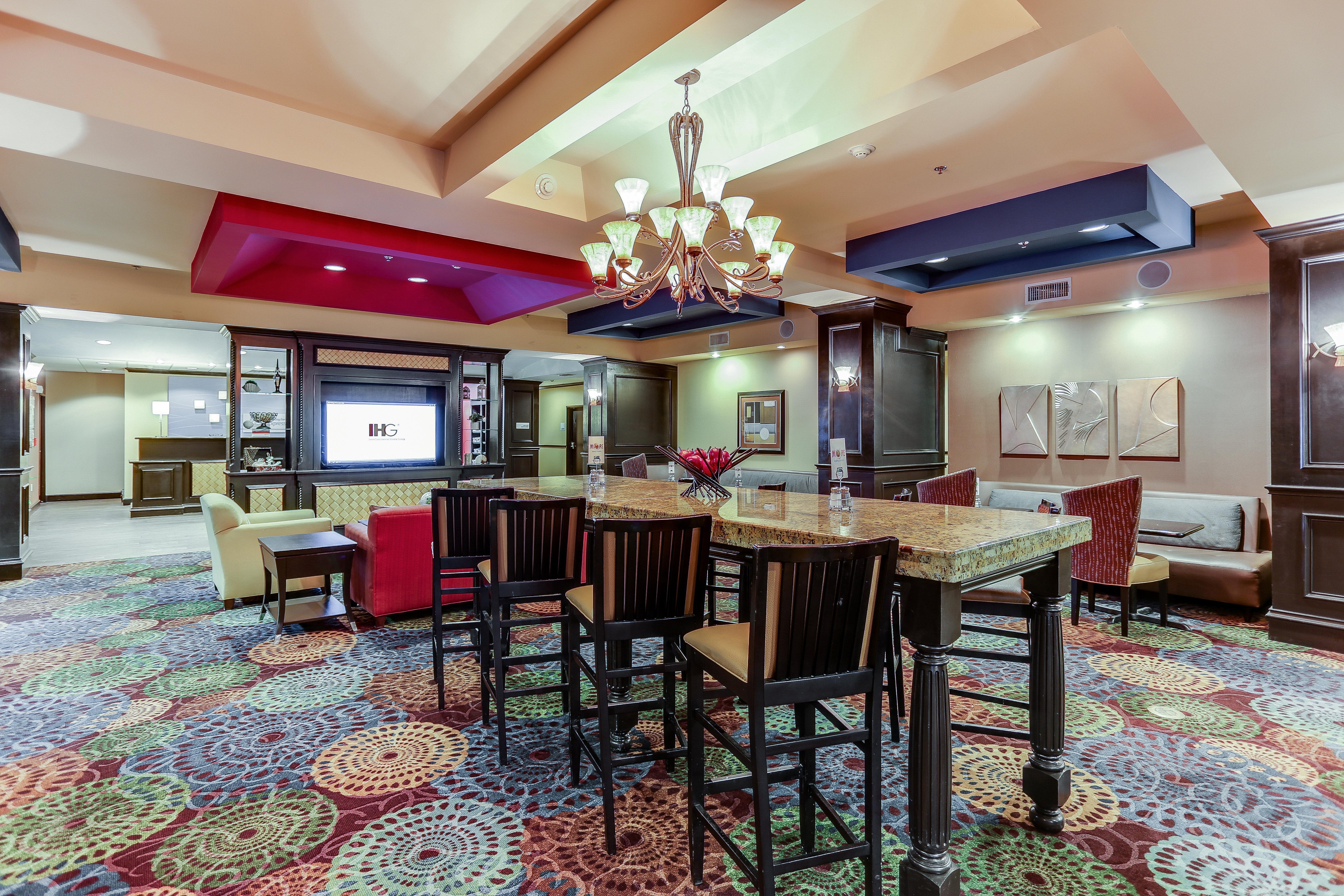 Holiday Inn Express Hotel & Suites Huntsville By Ihg Dış mekan fotoğraf
